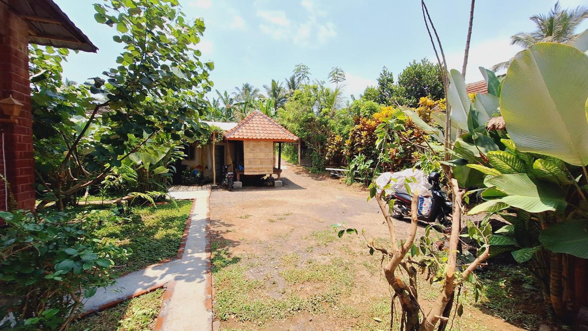 טטבאטו Bunga Maliq Bungalow Lombok חדר תמונה